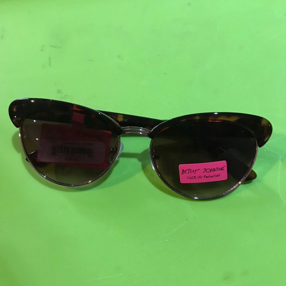 New cat eye sunglasses by Betsy Johnson